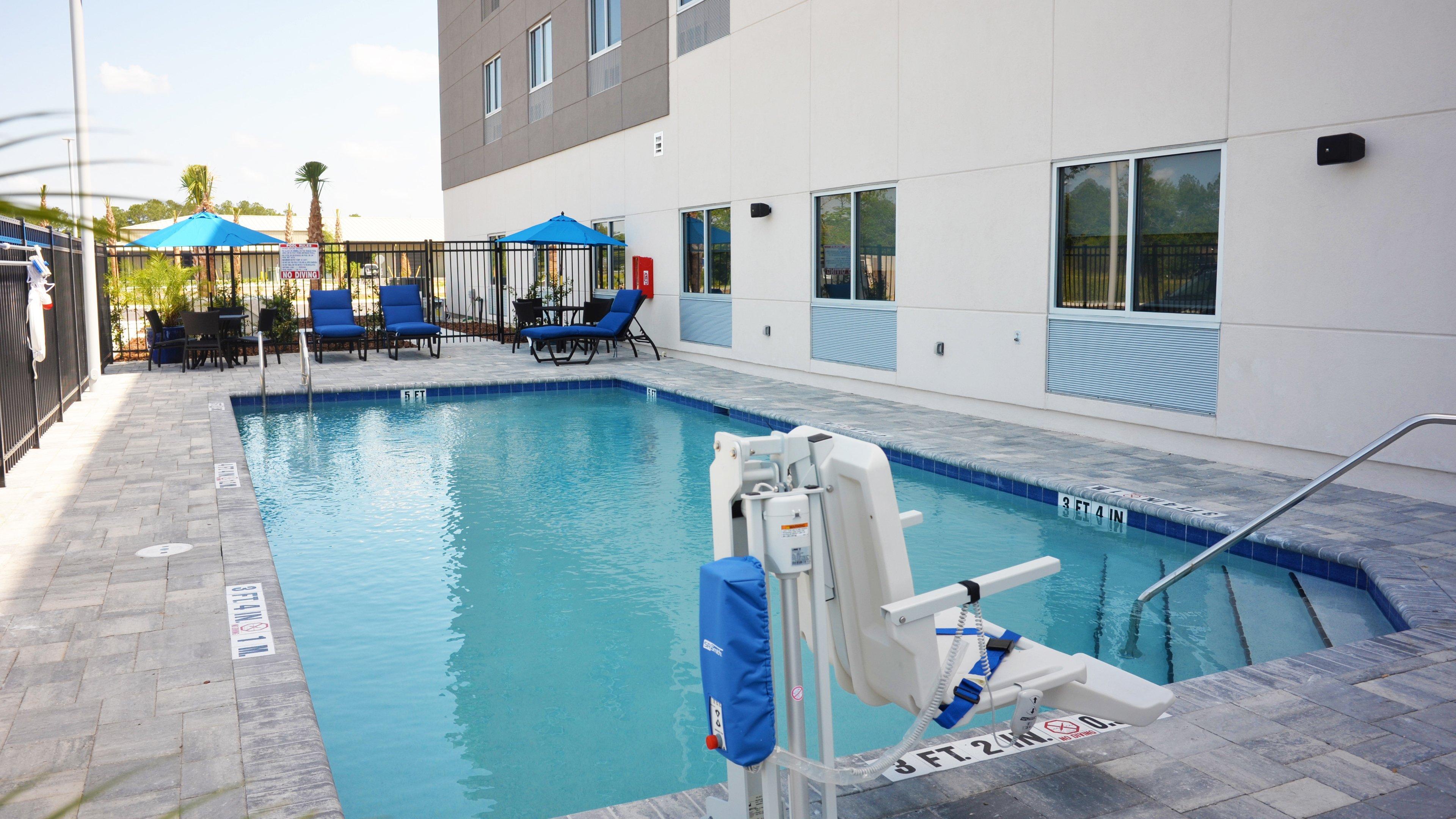 Holiday Inn Express & Suites - Jacksonville W - I295 And I10 By Ihg Kültér fotó