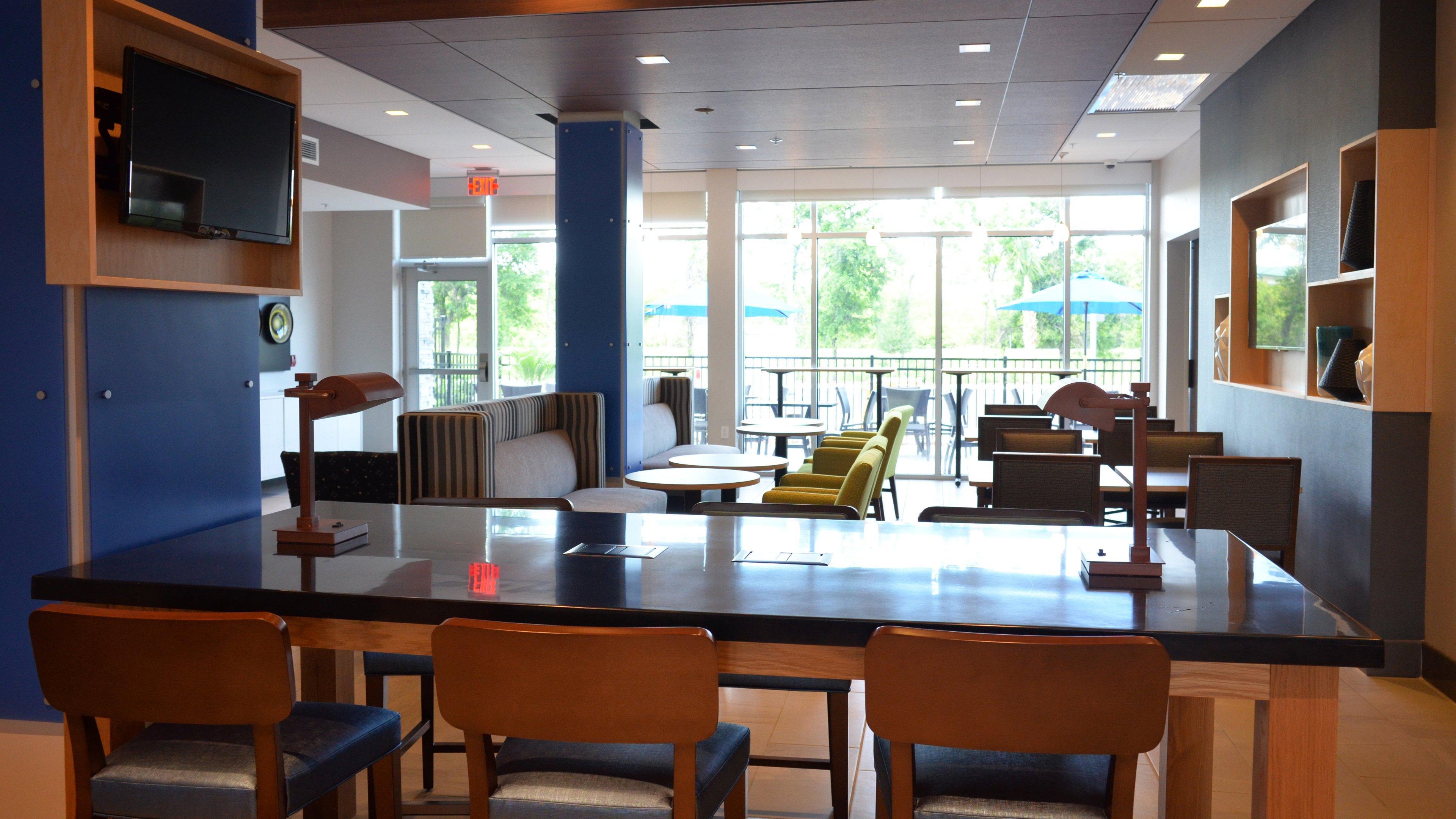 Holiday Inn Express & Suites - Jacksonville W - I295 And I10 By Ihg Kültér fotó